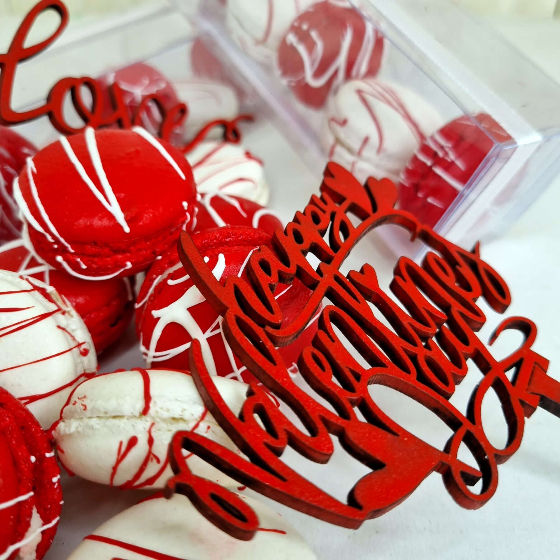 Red & White Macarons - Image 6