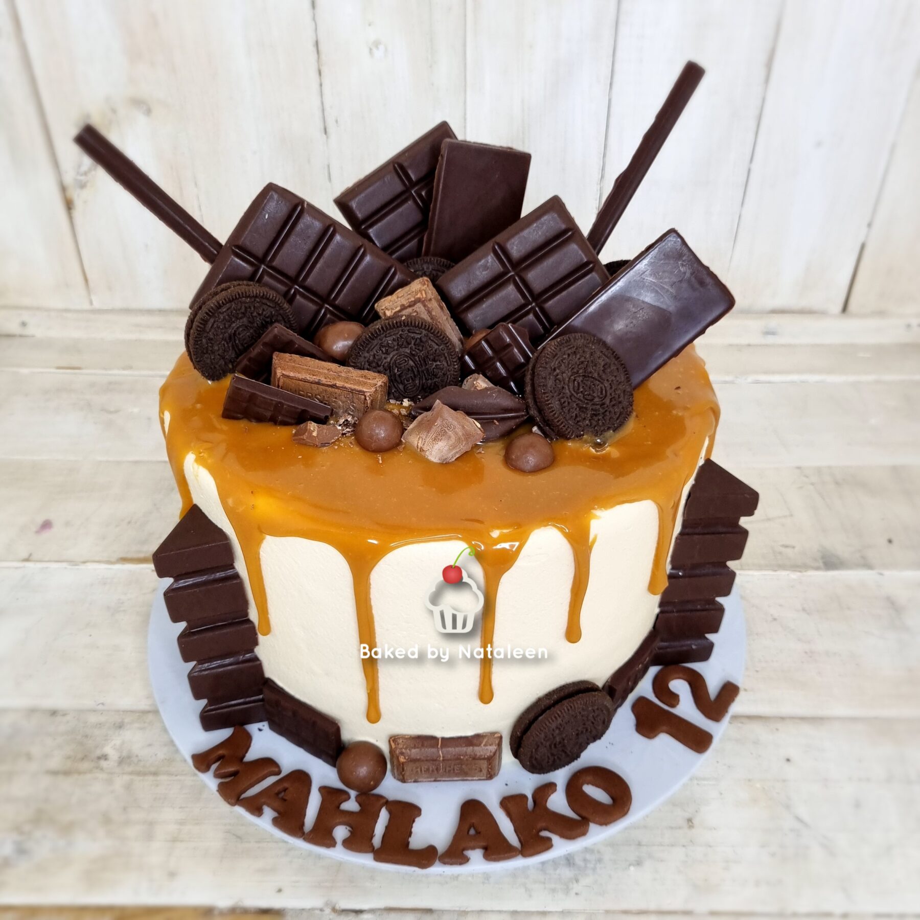 White cake with Caramel Drip - Image 2