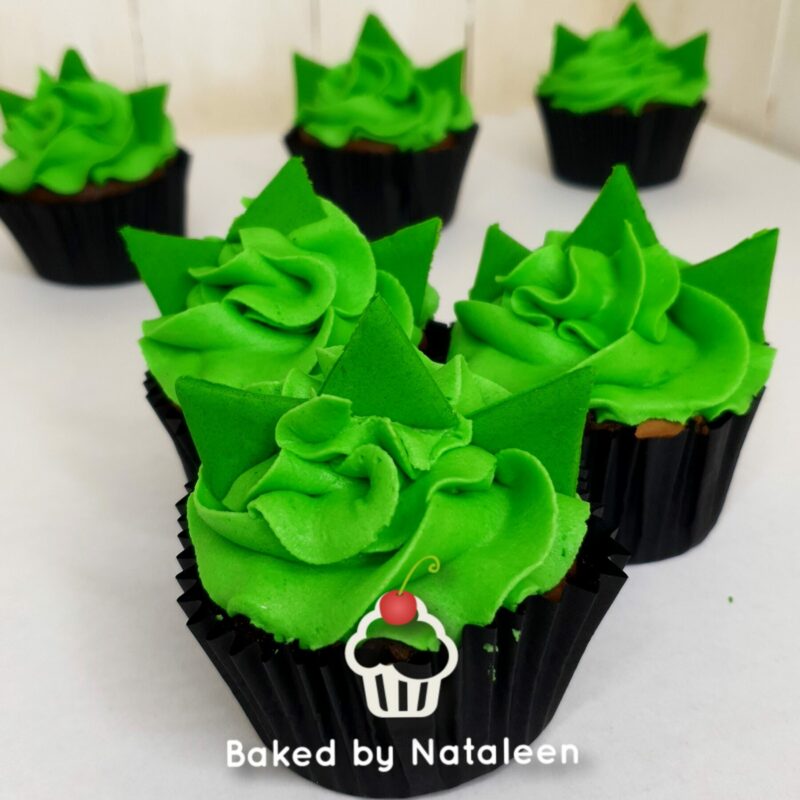Dinosaur themed cupcake (2)