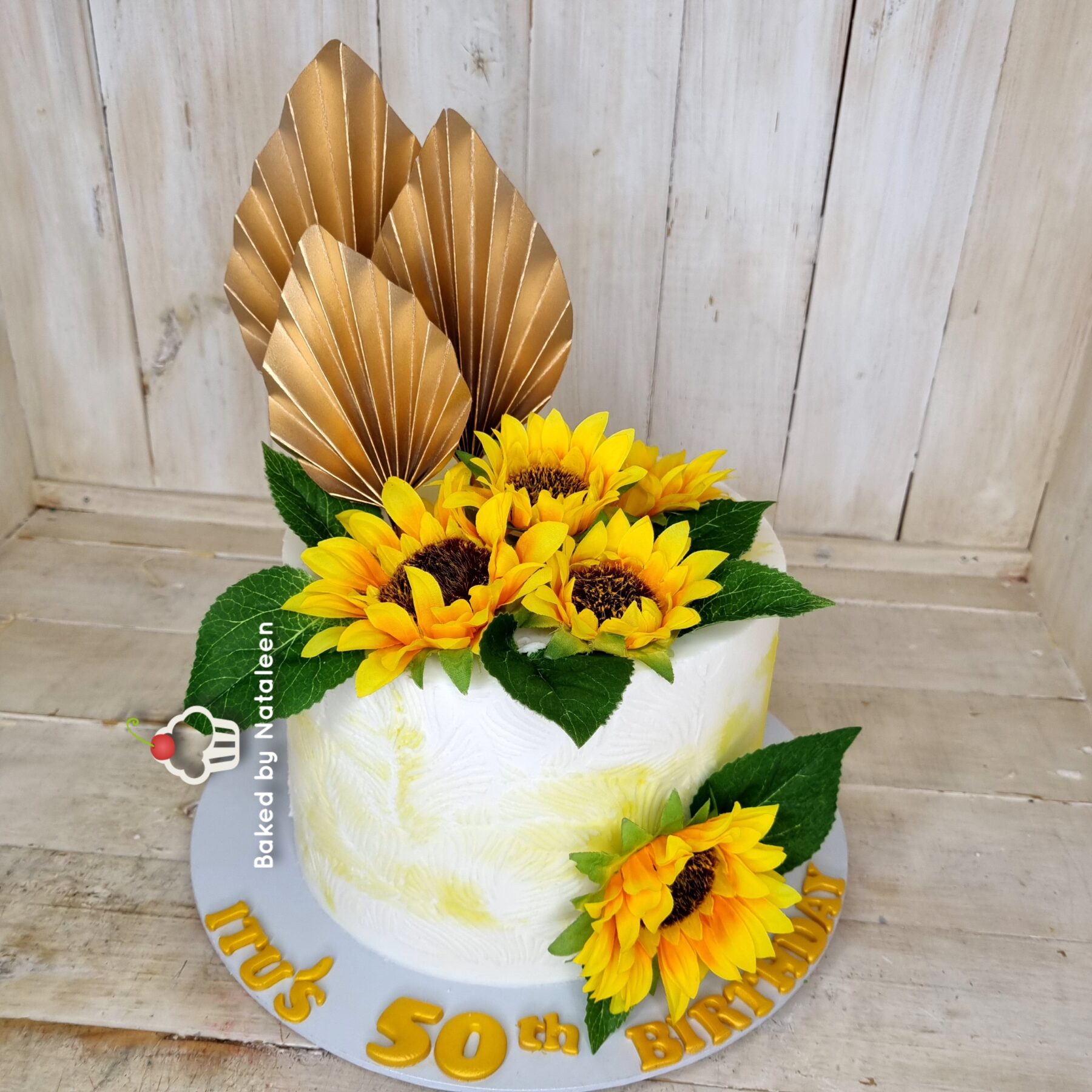 Colourful Palm Leaf Buttercream Cake - Image 5