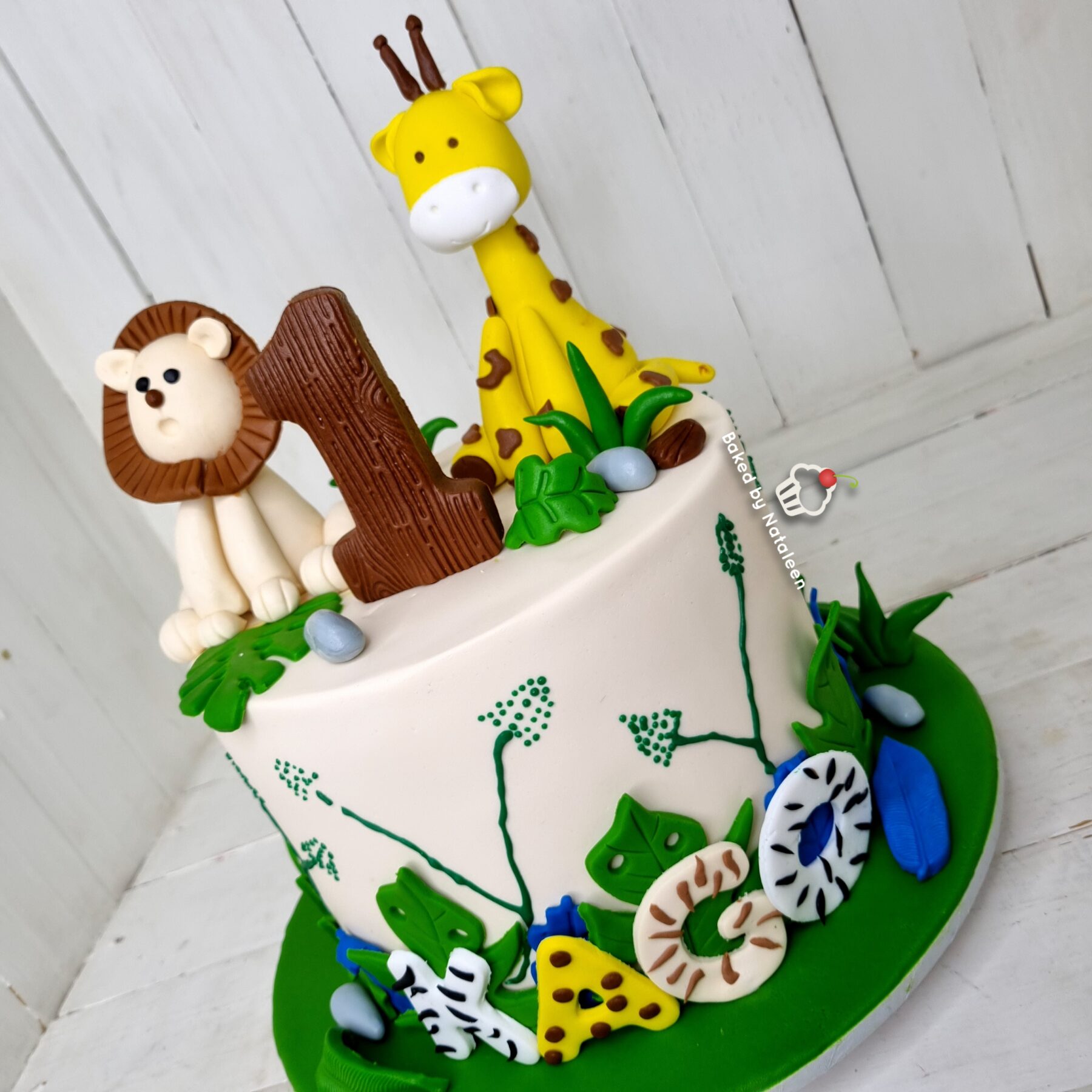 Safari Wild Animal Birthday Cake (6) - Image 6