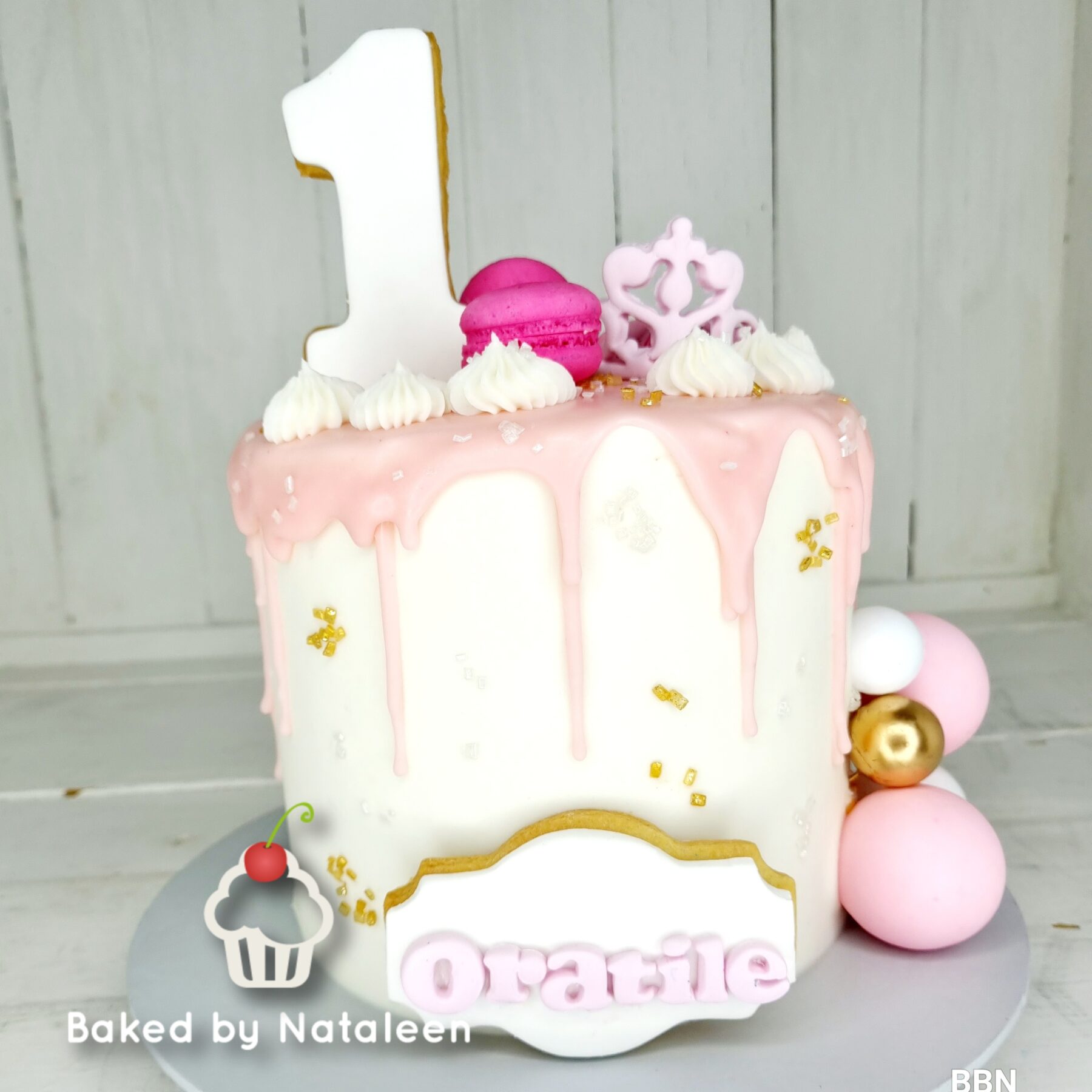 Princess First Birthday Drip Cake - Image 2