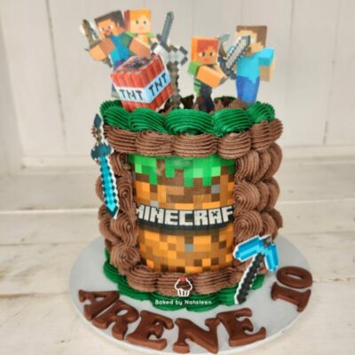 Minecraft buttercream characters cake.