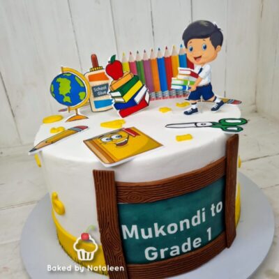 Grade 1 Graduation Fondant Cake