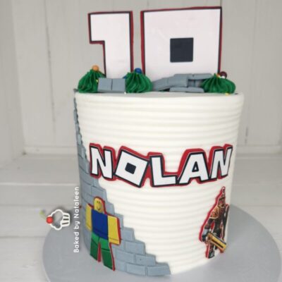 Roblox Themed Birthday Cake