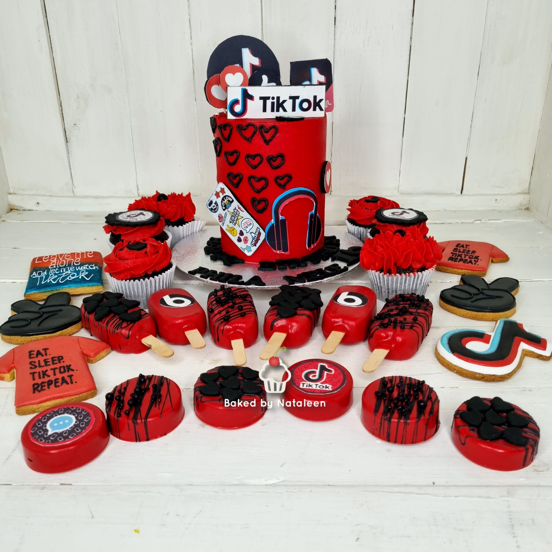 TikTok Themed Birthday Cupcakes - Image 2