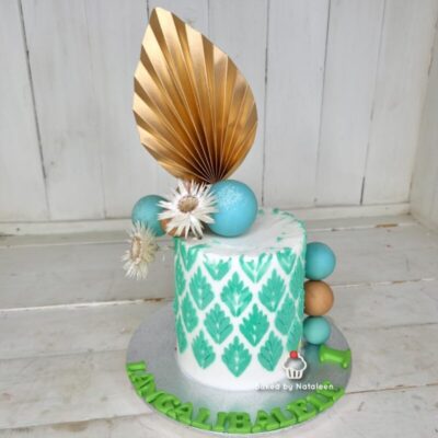 Enchanted Leaf Smash Cake
