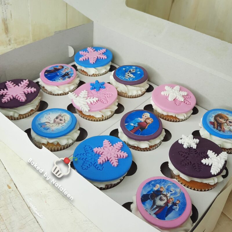 Frozen Enchanted Snowfall Cupcakes