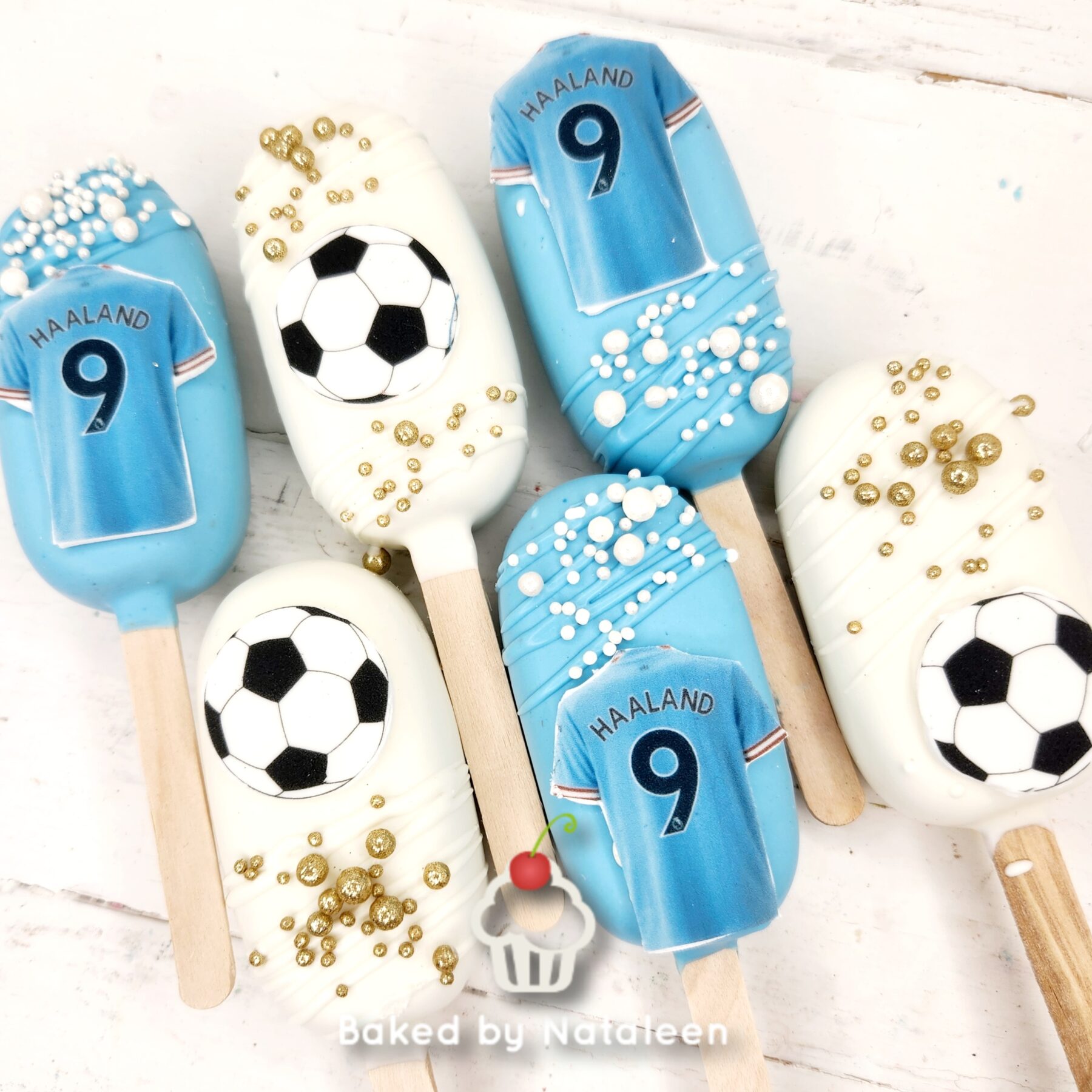 Manchester City Soccer Themed Cakesicles - Image 3
