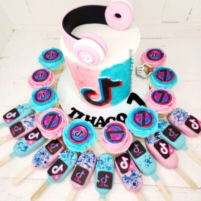 Pink And Blue TikTok Cake Combo