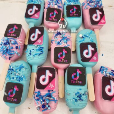 Pink And Blue TikTok Cakesicles