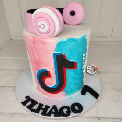 Pink And Blue TikTok Cake & Headphones