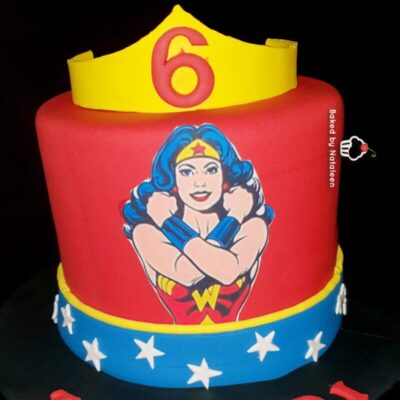 Wonder Woman Fondant Cake