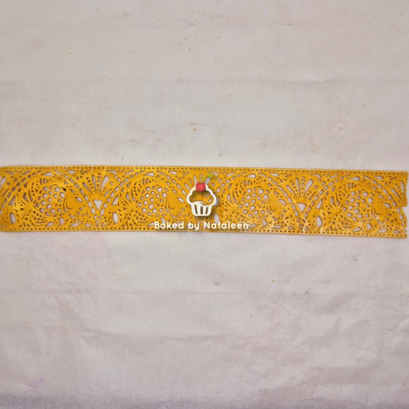 Ready Made Gold Lace Straight Edge