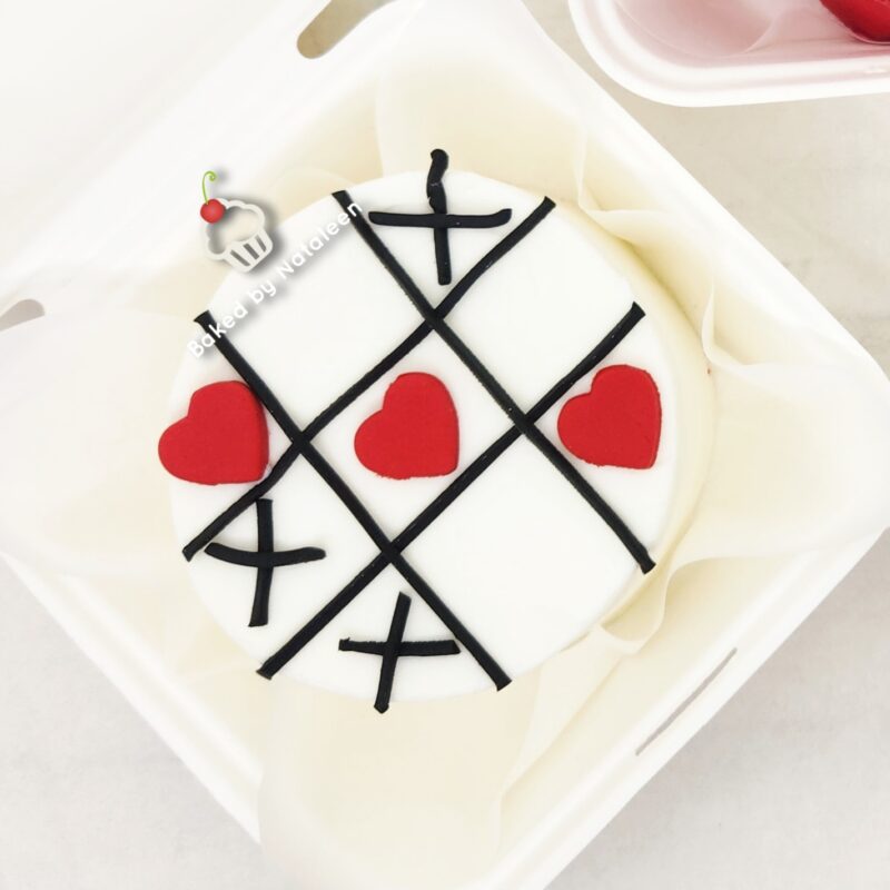 Hearts and Crosses Valentines Bento Box