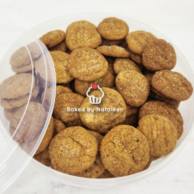 1 kg Container Ginger Cookies