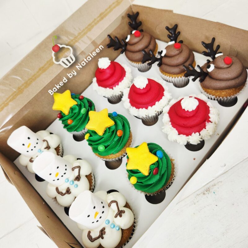 Christmas Mix Celebration Cupcakes
