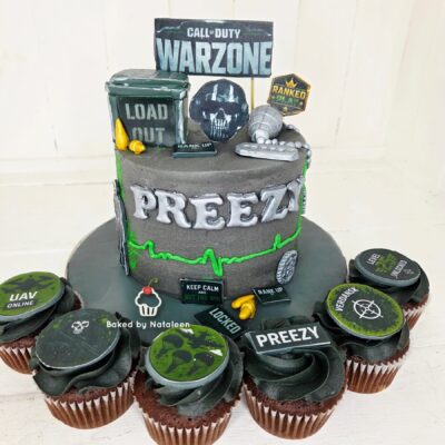 Call of Duty Cake with Cupcakes