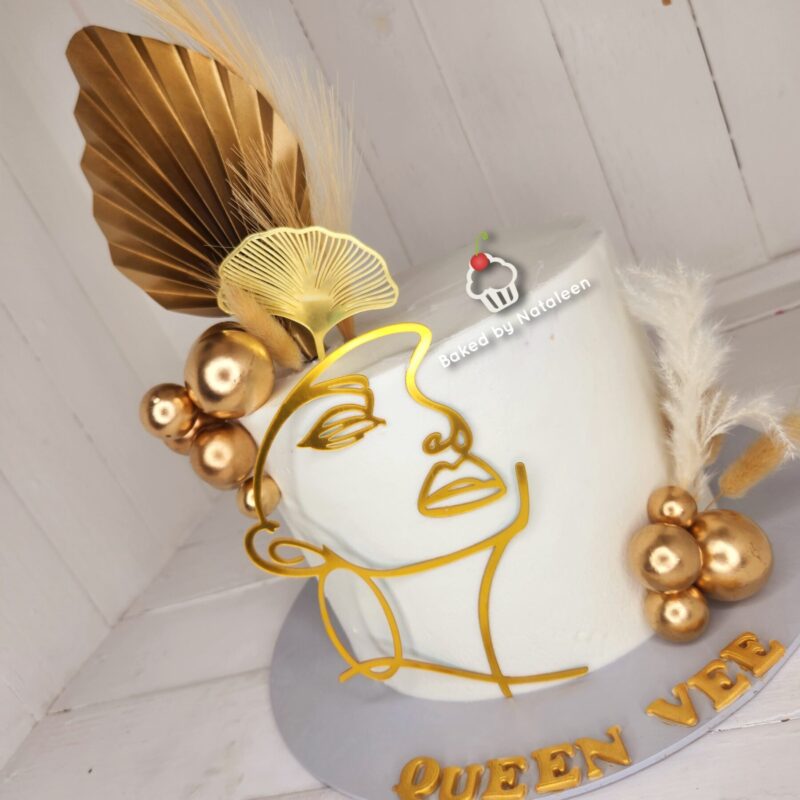 Queen Birthday Cake