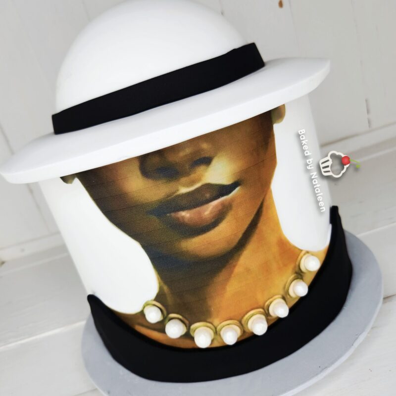 Lady Face and Hat Cake - Image 2